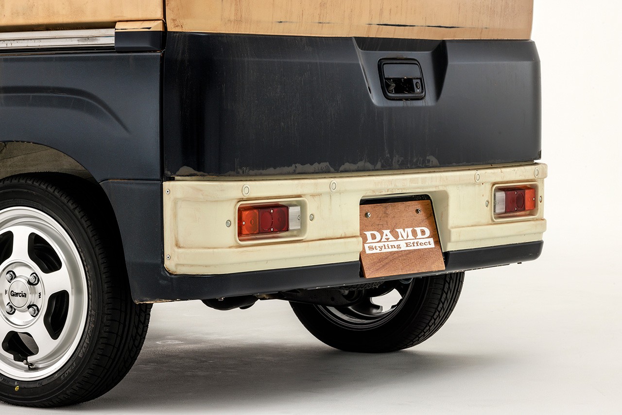 FUZZ リアバンパー