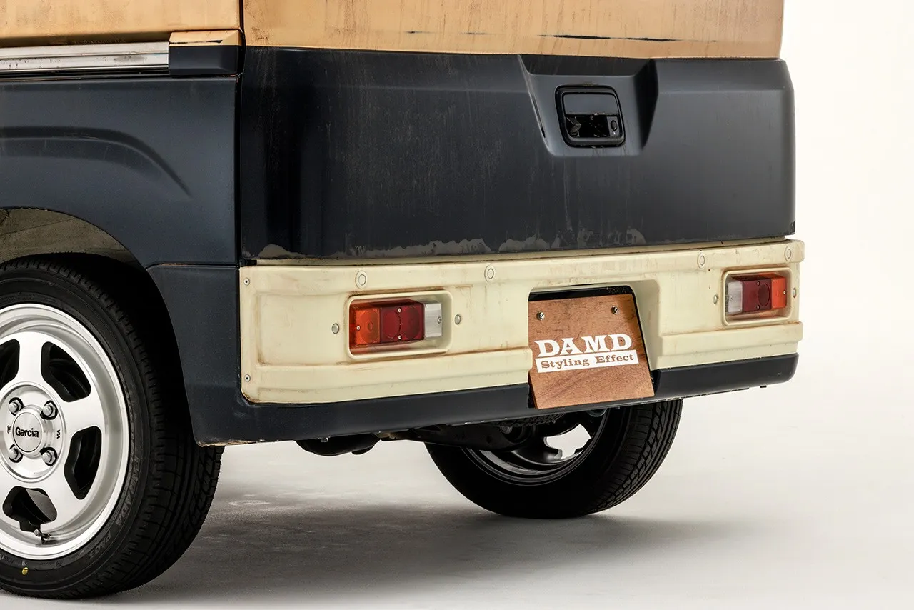 FUZZ リアバンパー